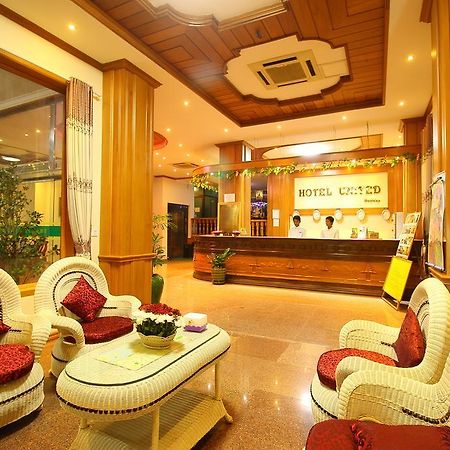 Hotel United Мандалай Экстерьер фото