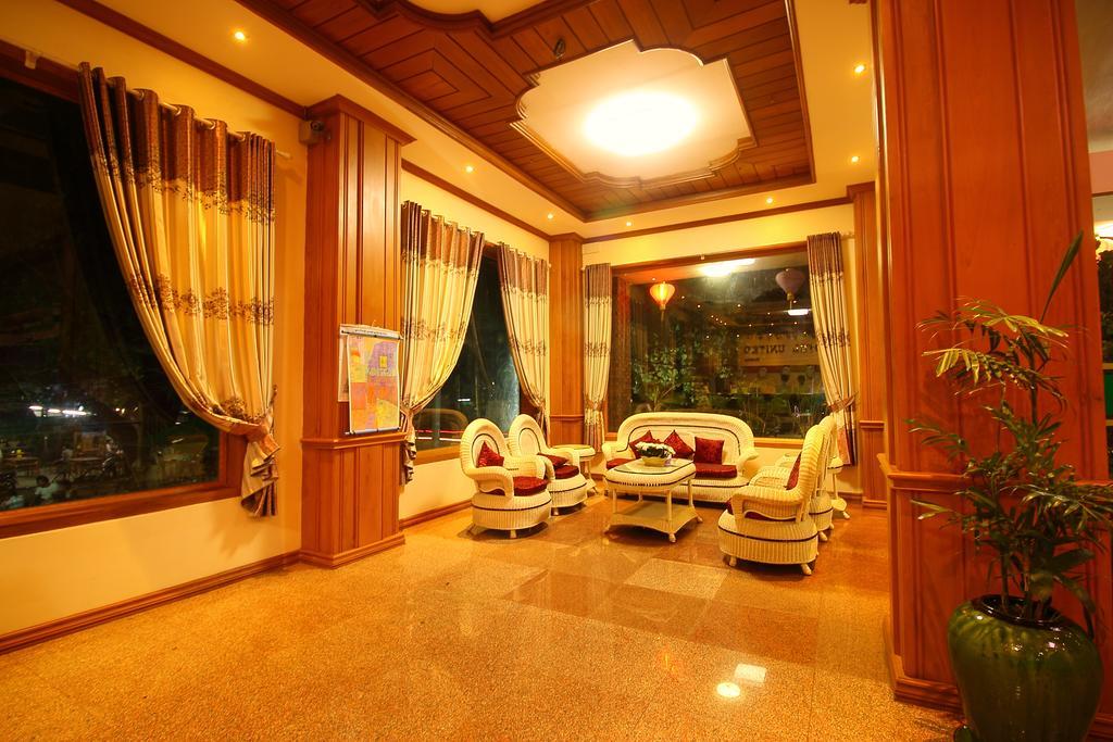 Hotel United Мандалай Экстерьер фото