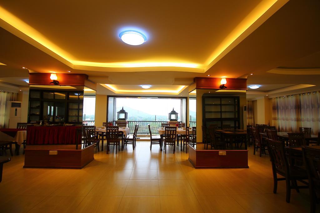 Hotel United Мандалай Экстерьер фото