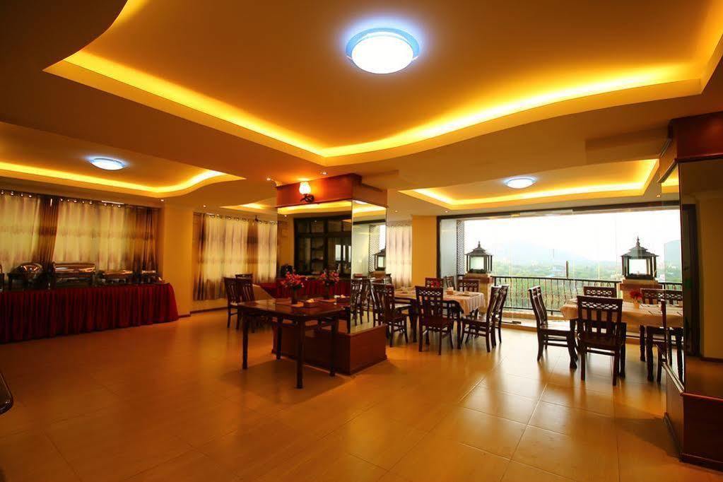 Hotel United Мандалай Экстерьер фото